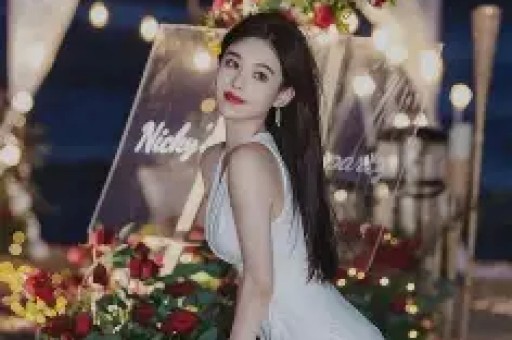 《女性吹潮视频在线观看》免费观看